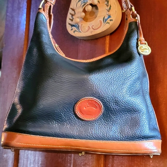 Vintage Dooney & Bourke 🦆EVC - Picture 9 of 15